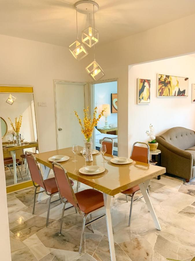 Sea La Vie Goldy @ Laguna Apartment *