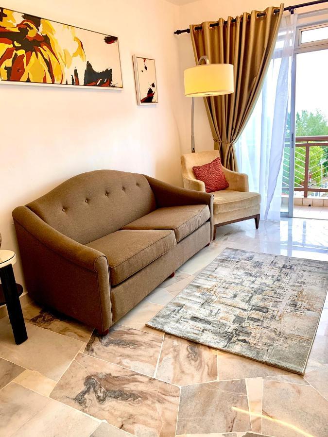 Sea La Vie Goldy @ Laguna Apartment *